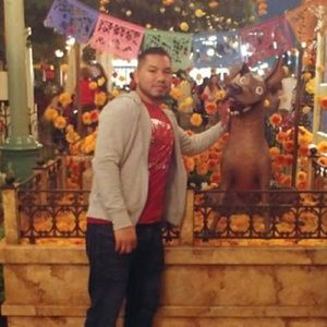 Meet your Posher, Roberto